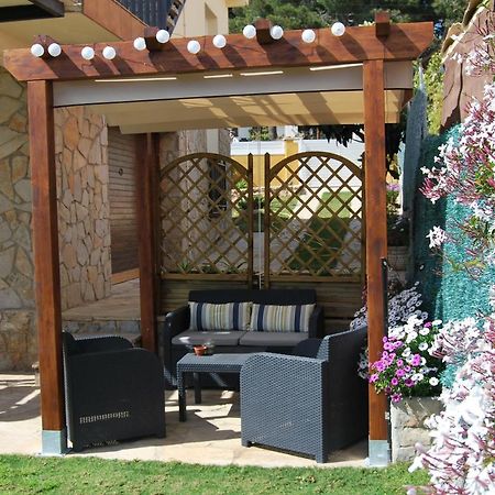 Sunny Holiday Home Creixell Exterior photo