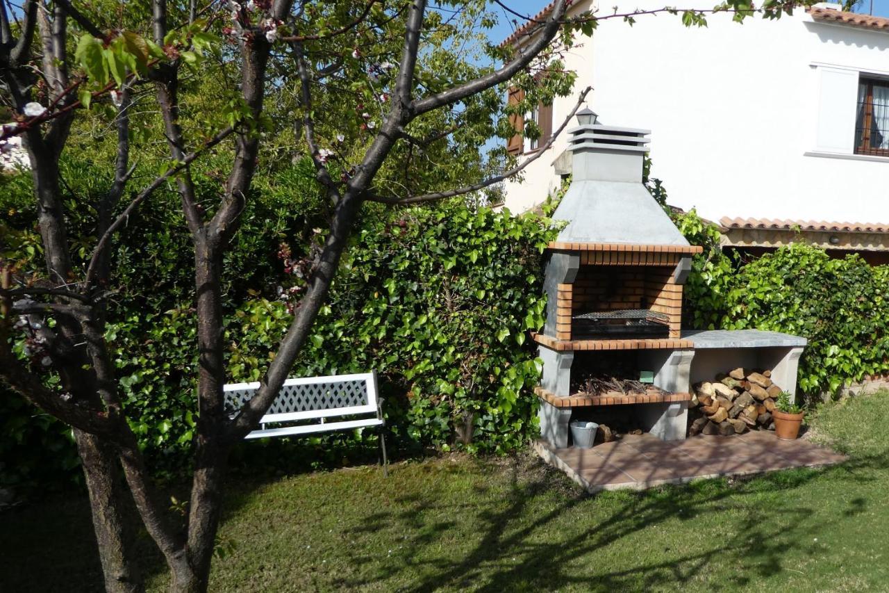 Sunny Holiday Home Creixell Exterior photo